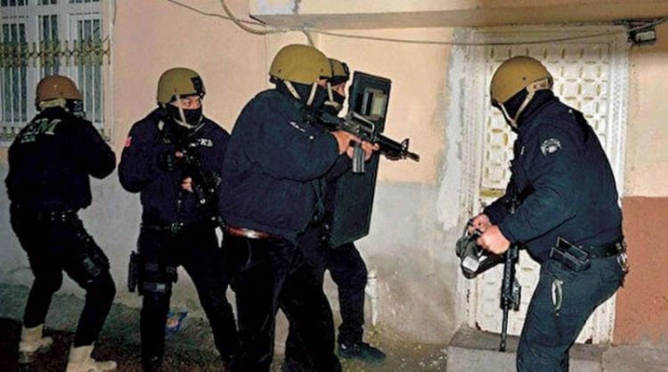 تركيا تلقي القبض على إرهابي متورط بأنشطة التجنيد والتمويل في داعش