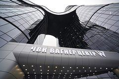 Силовики оцепили здание «ЧВК Вагнер Центр» в Петербурге