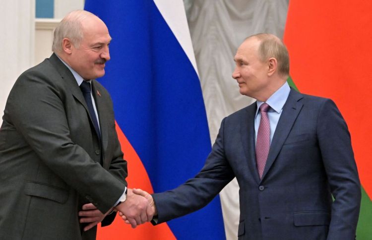 Putin informed Lukashenko about situation in the country