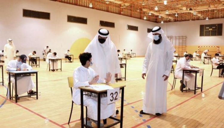 المصريون يكتسحون أوائل الثانوية في الكويت