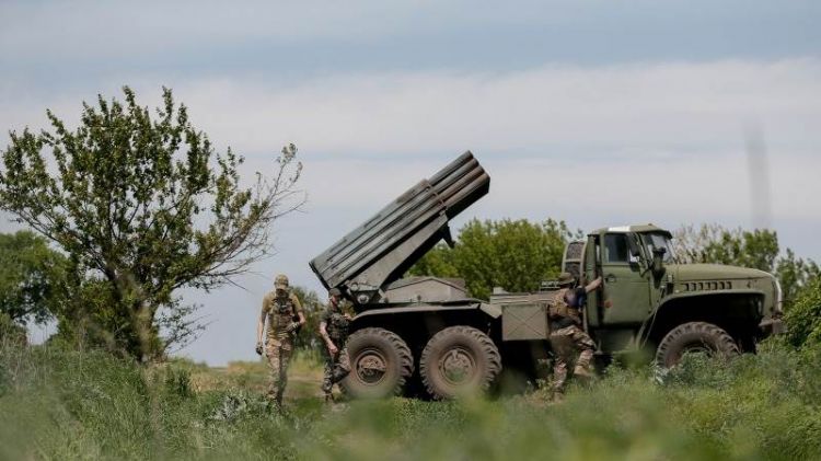 US reportedly close to giving long-range arms to Kiev