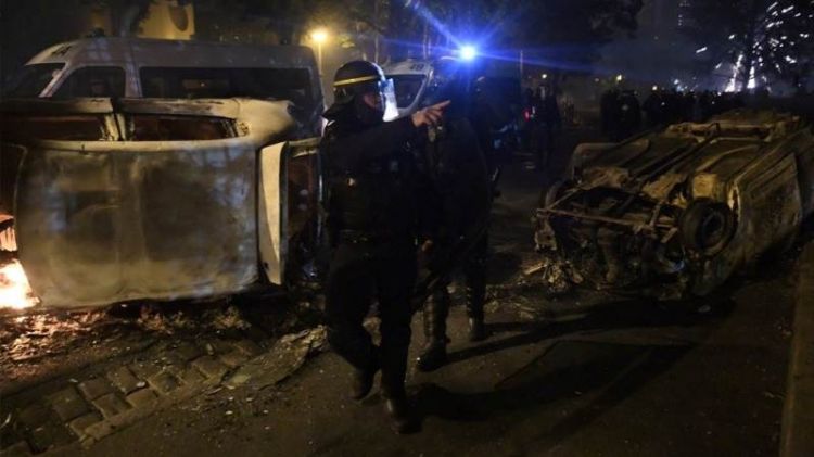 719 people arrested in France overnight