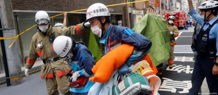Several injured in downtown Tokyo blast
