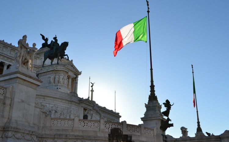 Italy freezes 2 billion euros in assets of Russian, Belarusian citizens