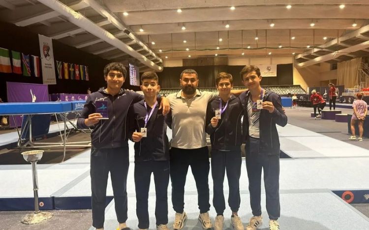Сборная Азербайджана по батутной гимнастике завоевала серебро в Португалии