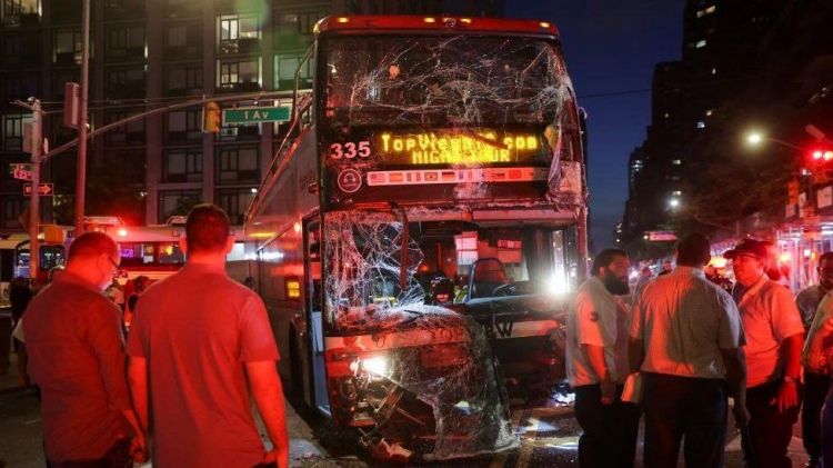 Collision between two buses in New York City injures 18