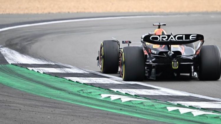 Verstappen takes pole for British GP