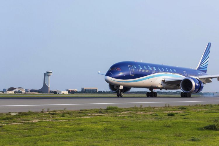 Azerbaijan Airlines aircraft en route Baku-Nakhchivan returns to airport of departure