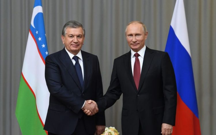 Путин поздравил Мирзиёева с убедительной победой на выборах