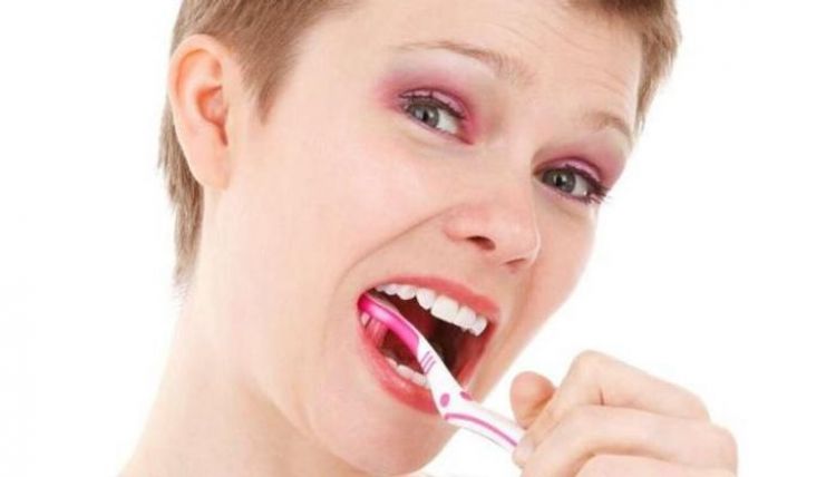 إهمال العناية بالأسنان يهددك بألزهايمر