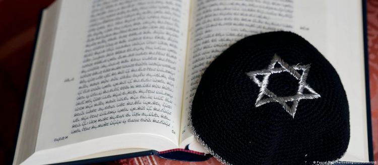 Sweden: Plan to burn Torah called off