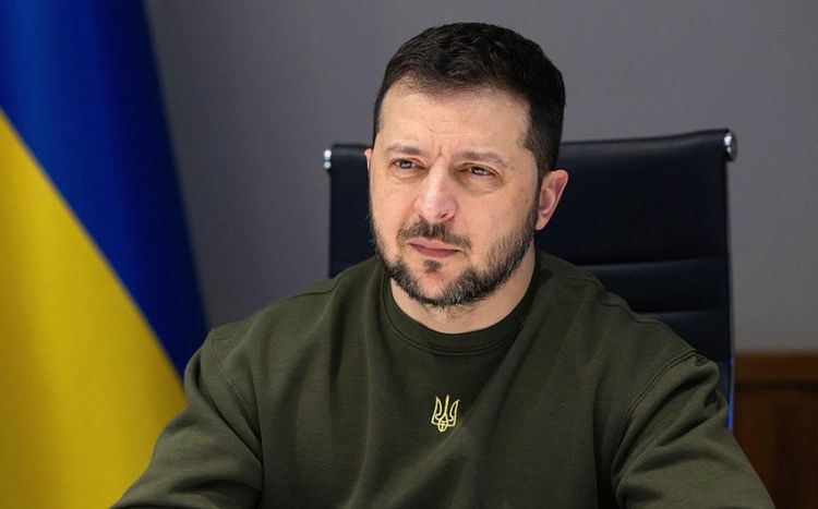 Зеленский подтвердил передачу Сеулом Киеву техники для разминирования