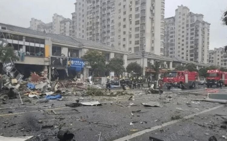 На востоке КНР в результате взрыва газа в ресторане погиб один человек