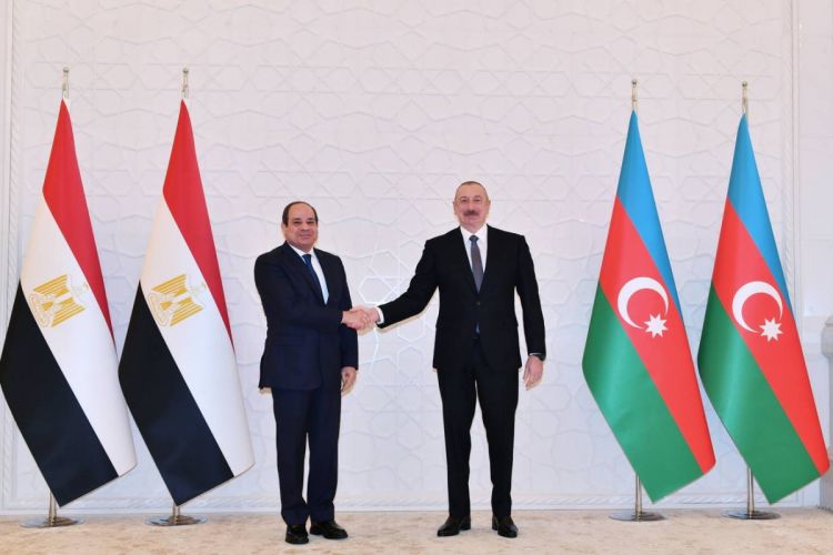 President Ilham Aliyev congratulated the President of Egypt