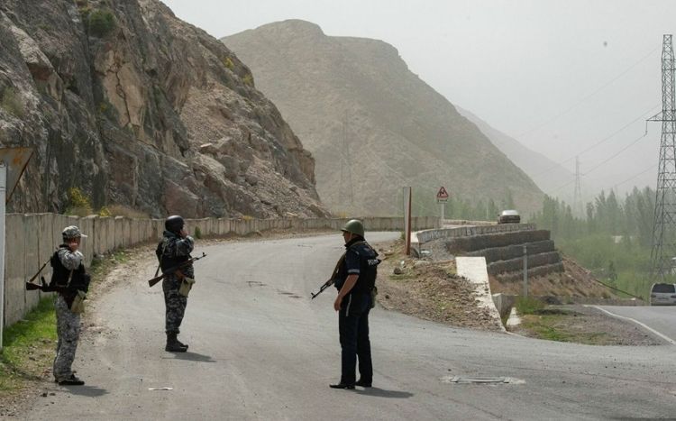 Четыре гражданина Таджикистана пострадали при конфликте на границе с Кыргызстаном