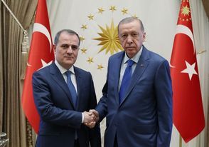 الرئيس التركي يلتقي وزير خارجية أذربيجان لبحث قضايا التجارة والطاقة والنقل