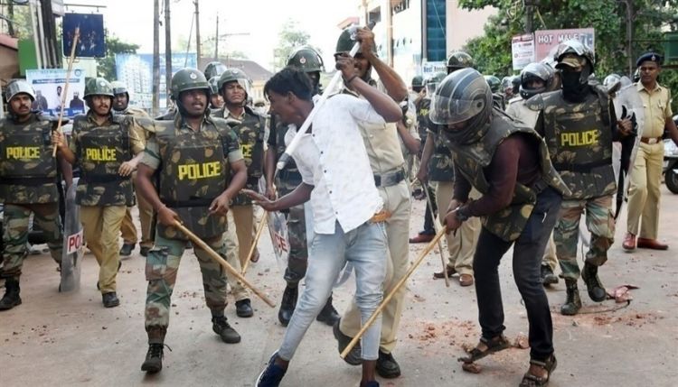 مقتل 5 في اشتباكات بين هندوس ومسلمين في الهند