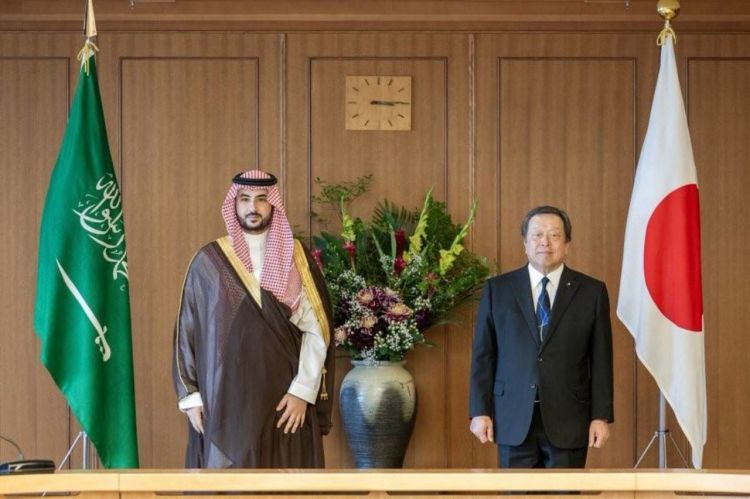 وزيرا دفاع السعودية واليابان يبحثان تعزيز التعاون العسكري