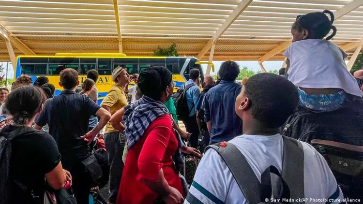 Niger coup: First evacuation flights land in Europe