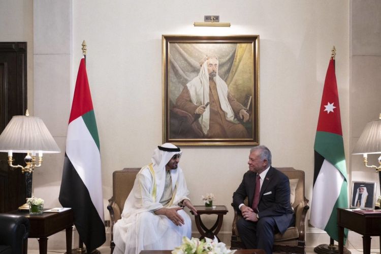 رئيس الإمارات وملك الأردن يبحثان في عمّان العلاقات وتطورات المنطقة
