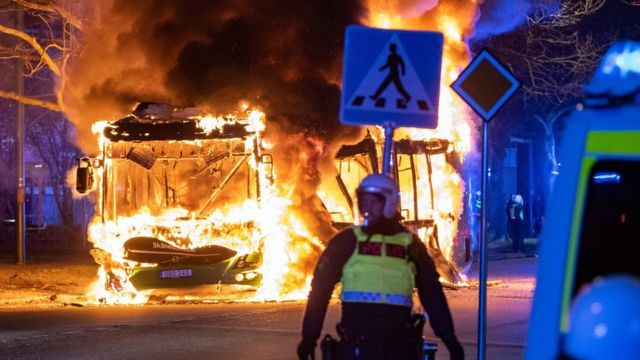 الدانمارك تشدد الرقابة على الحدود بعد حوادث إحراق المصحف