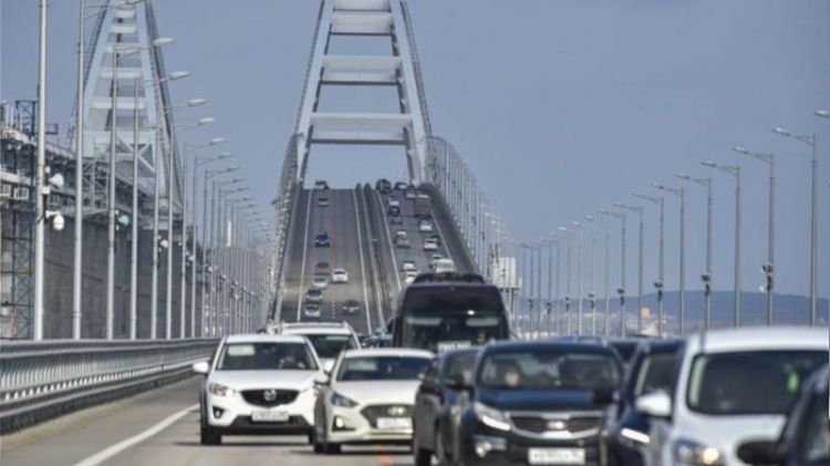 Traffic restored on Crimean Bridge
