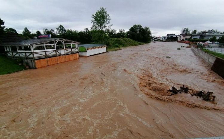 ФРГ направит в Словению специалистов и технику для ликвидации последствий наводнения