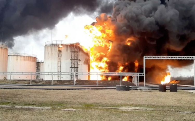 Fire breaks out at Mozyr Oil Refinery in Belarus