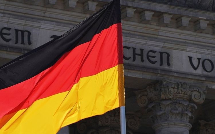 Германия намерена усилить проверки безопасности в органах власти