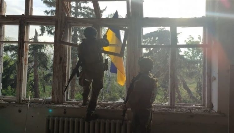 أوكرانيا تعلن استعادة مناطق جديدة  في دونيتسك