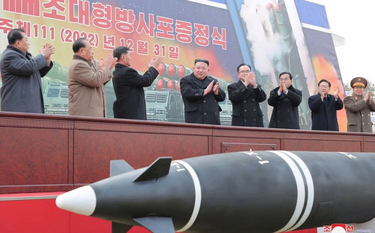Лидер КНДР наблюдал за запуском крылатых ракет в рамках военных учений