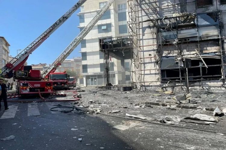 Fire breaks out at cultural center in Istanbul
