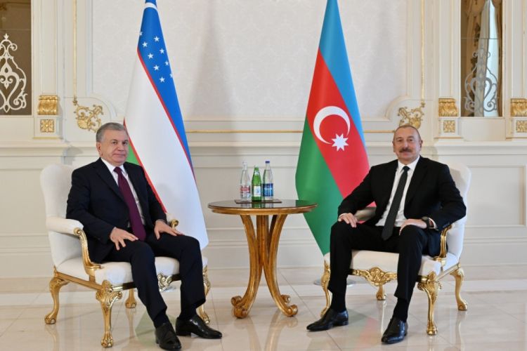 Meeting of presidents of Azerbaijan and Uzbekistan started
