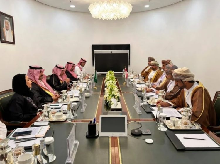 لجنة التنسيق السياسي والدبلوماسي السعودي العماني تعقد اجتماعها الأول بالرياض