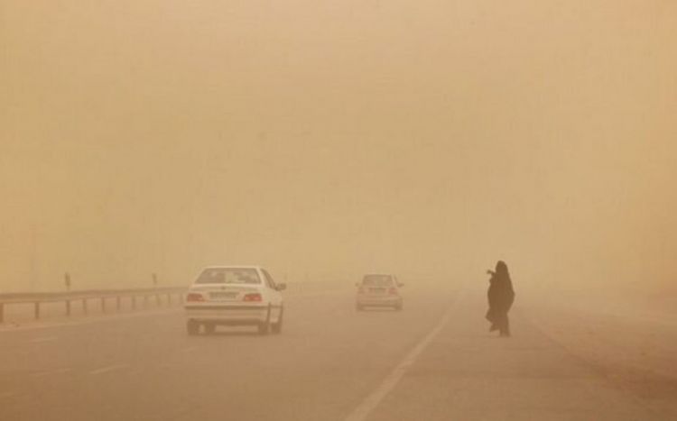 В Иране за последние два дня от пыльных бурь пострадали около 500 человек