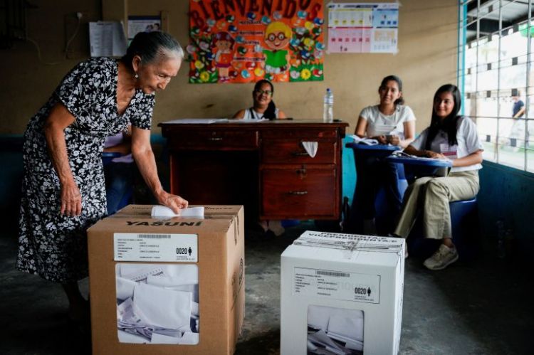 Ecuador election: As run-off looms, voters crave genuine change