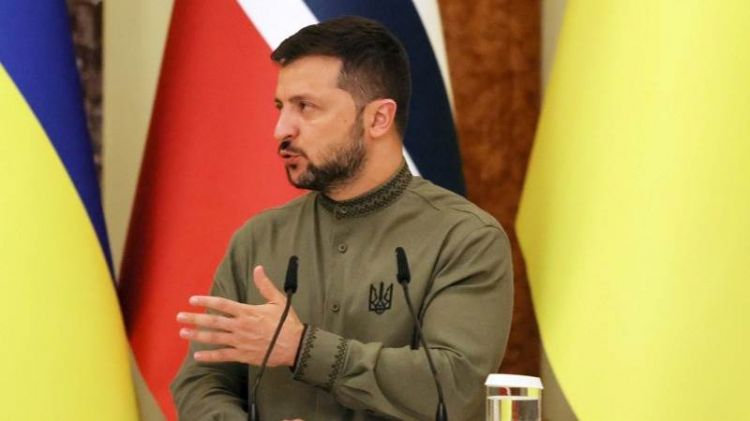Zelensky expects more military aid in September