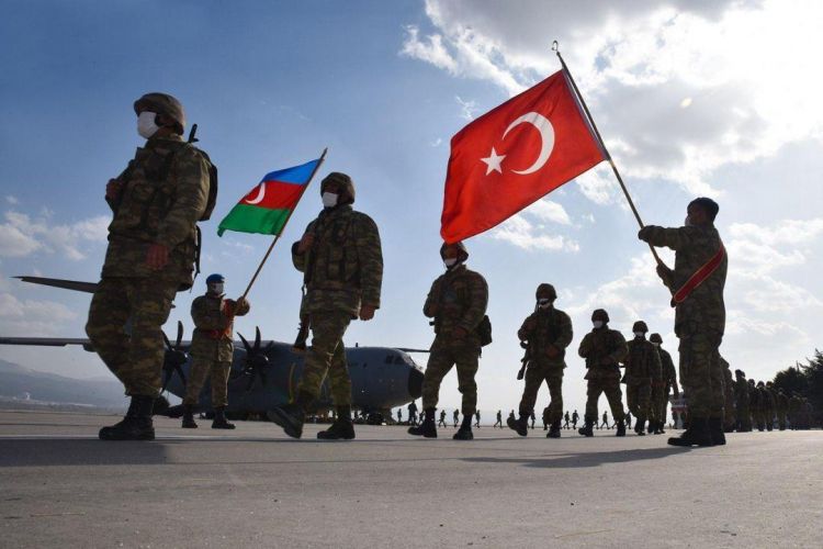 Azerbaijan's Defense Minister visits Türkiye