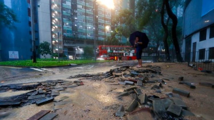 Hong Kong: Extreme weather until midnight